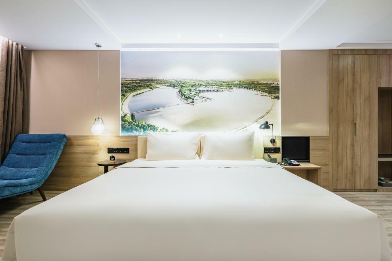 Atour Hotel Цзинань Экстерьер фото