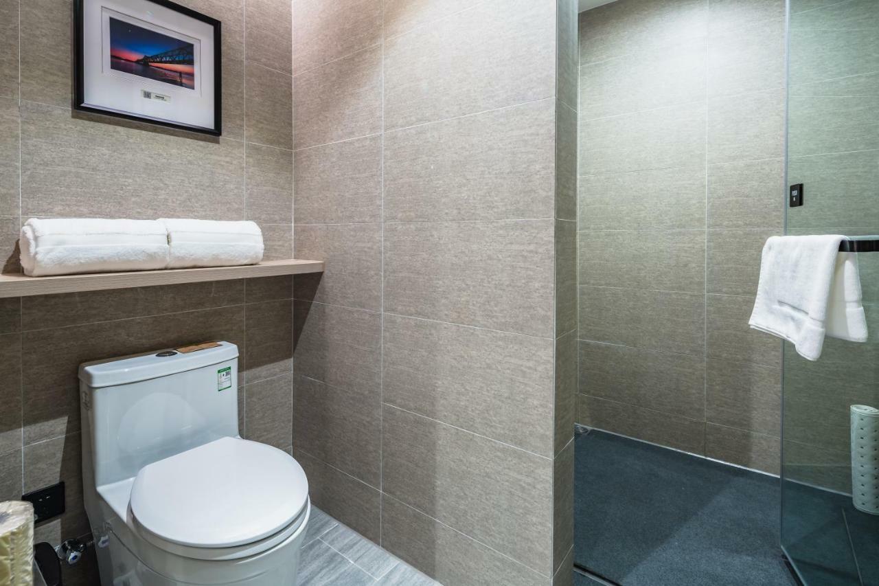 Atour Hotel Цзинань Экстерьер фото
